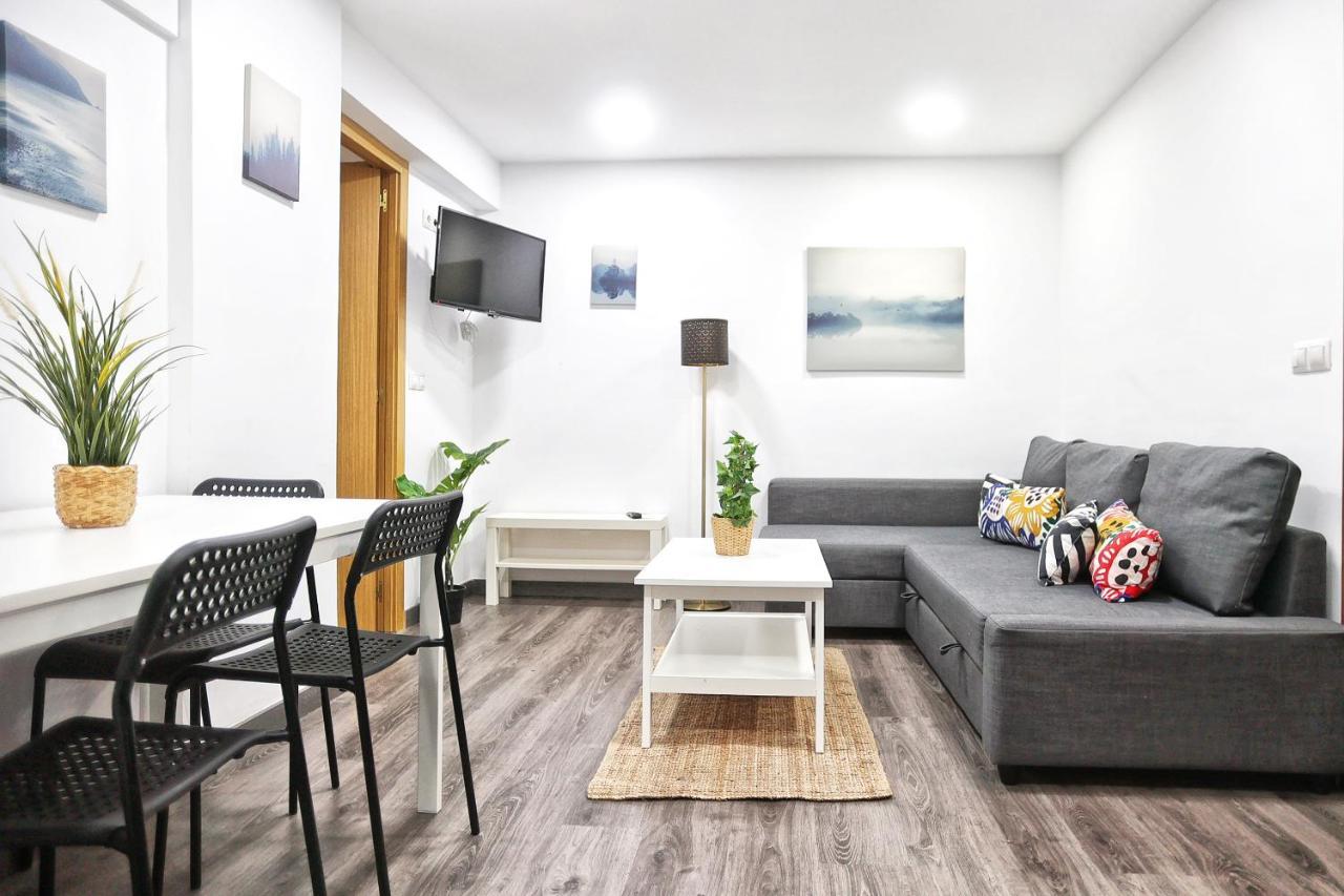 Holidays2Malaga Goya - Zona Huelin & 500 Mts De La Playa Apartment Exterior foto