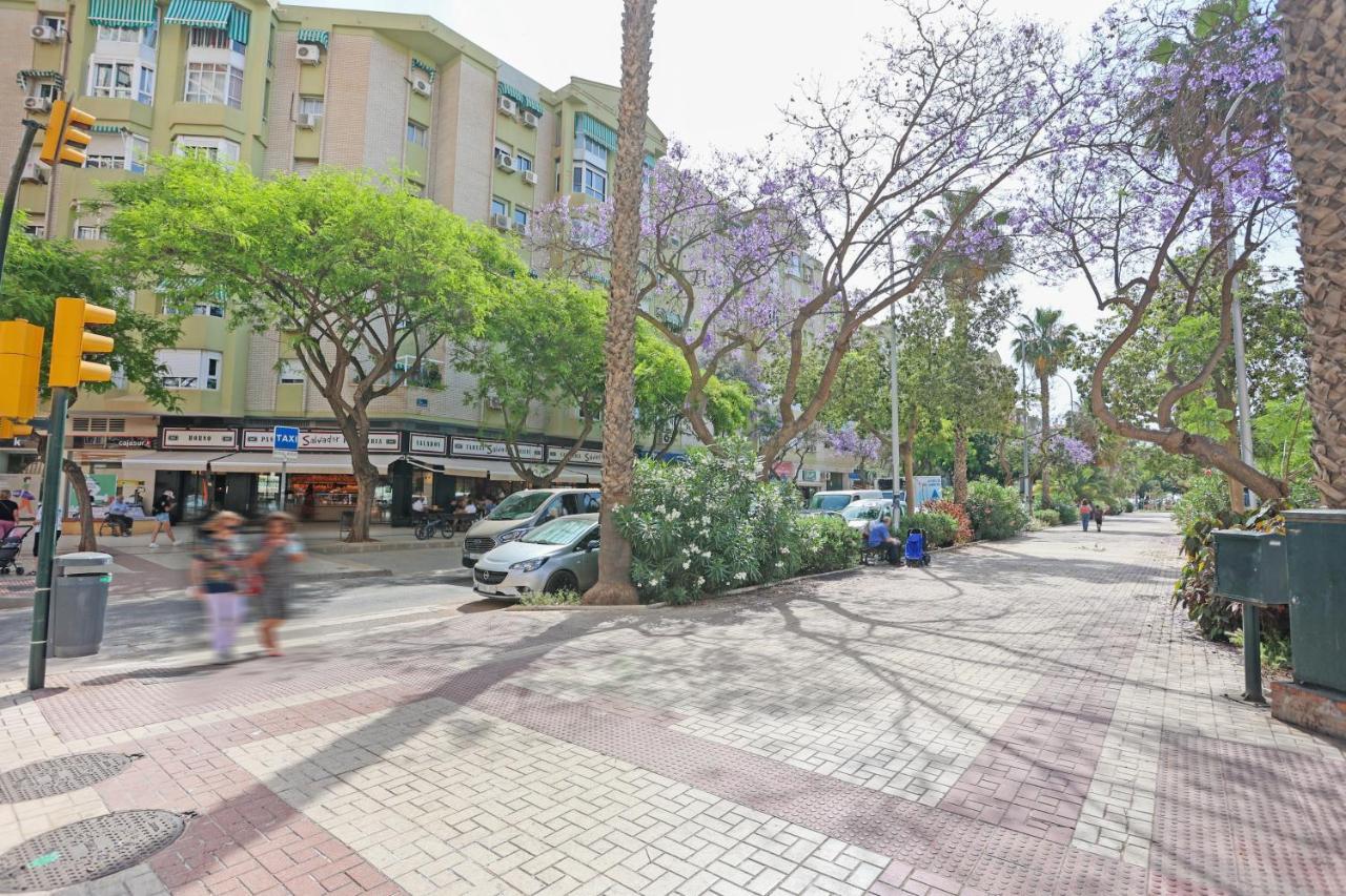 Holidays2Malaga Goya - Zona Huelin & 500 Mts De La Playa Apartment Exterior foto