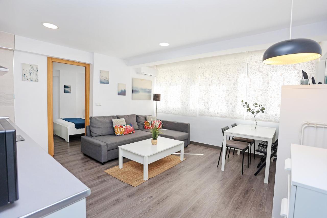 Holidays2Malaga Goya - Zona Huelin & 500 Mts De La Playa Apartment Exterior foto